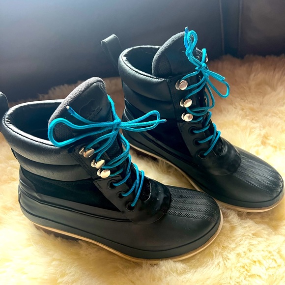 Sorel Black Mini Winter Boots 7.5 - Picture 1 of 5